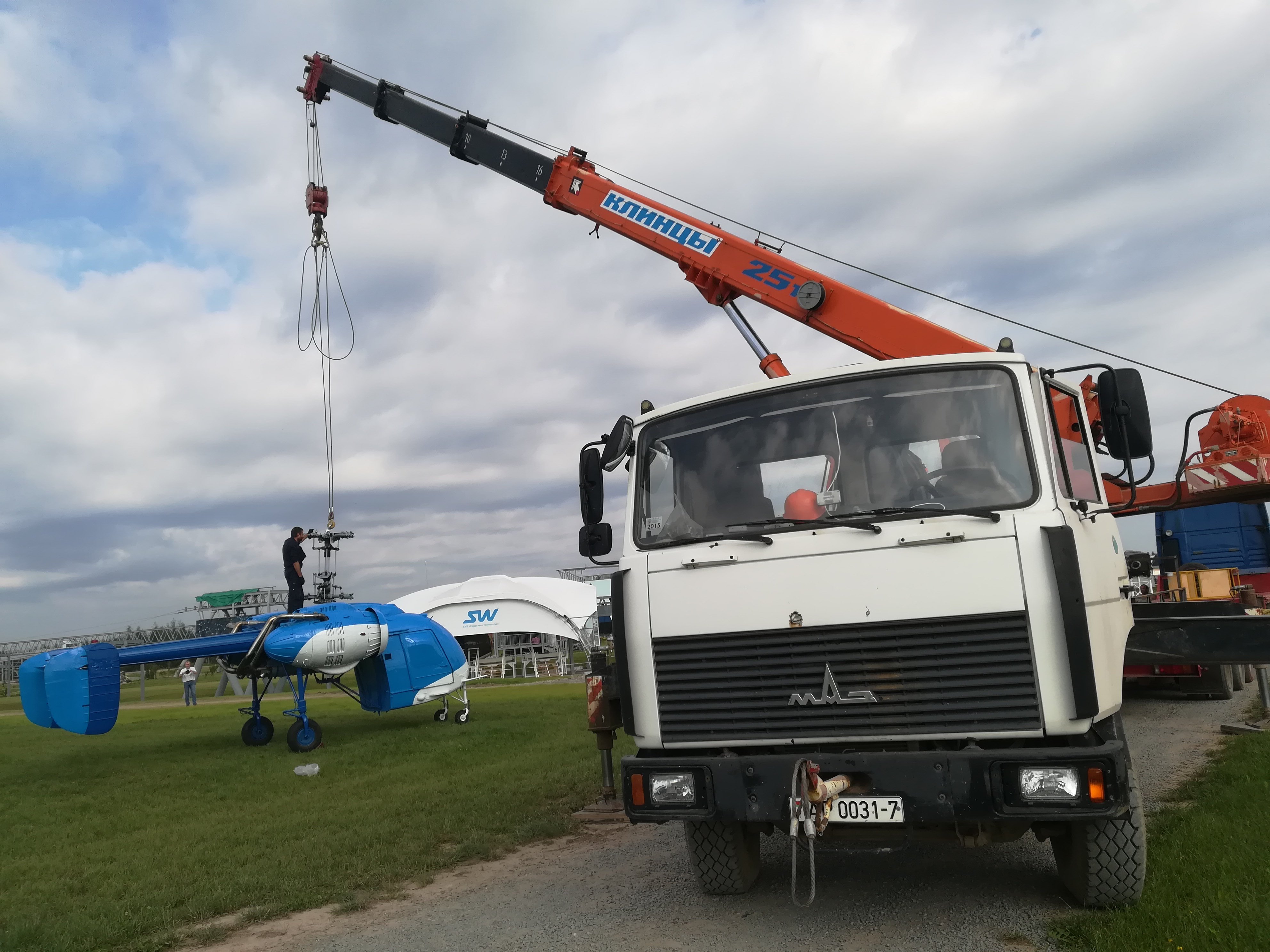 Аренда автокрана в Молодечно по низкой цене. Услуги строительного крана  недорого! Опытные крановщики.